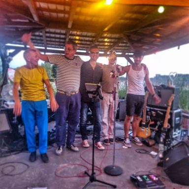 The Firebrigade - thanks The Firebrigade - thank you nach dem Gig.